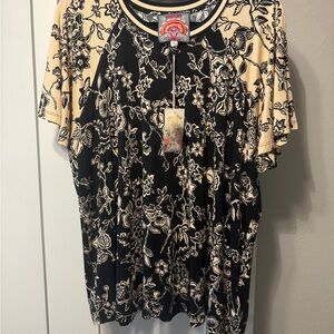 Johnny Was Black and Cream Floral Short Sleeve Top